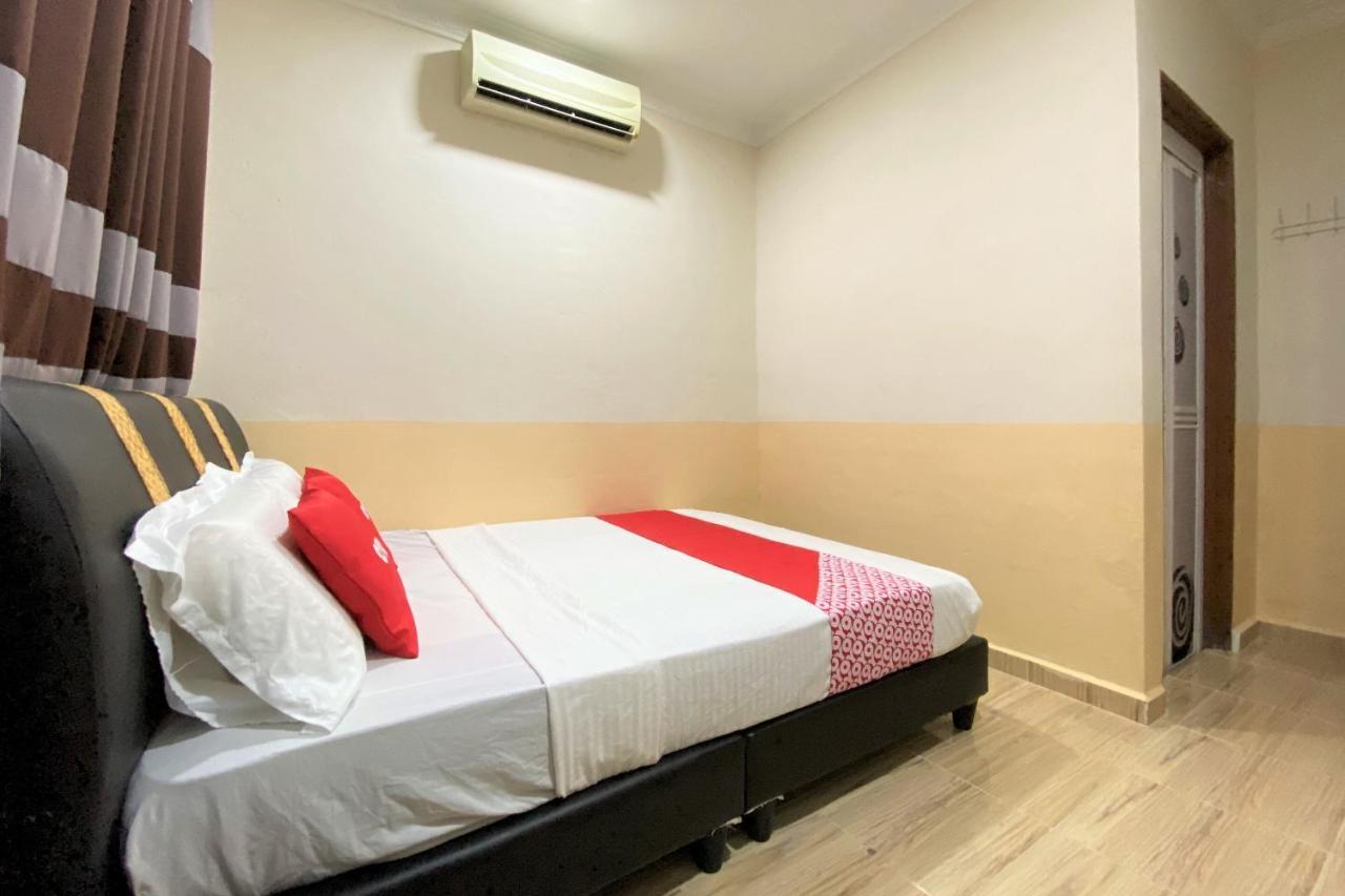 Oyo 90205 Bayu Sintok Motel Changlun Exterior photo